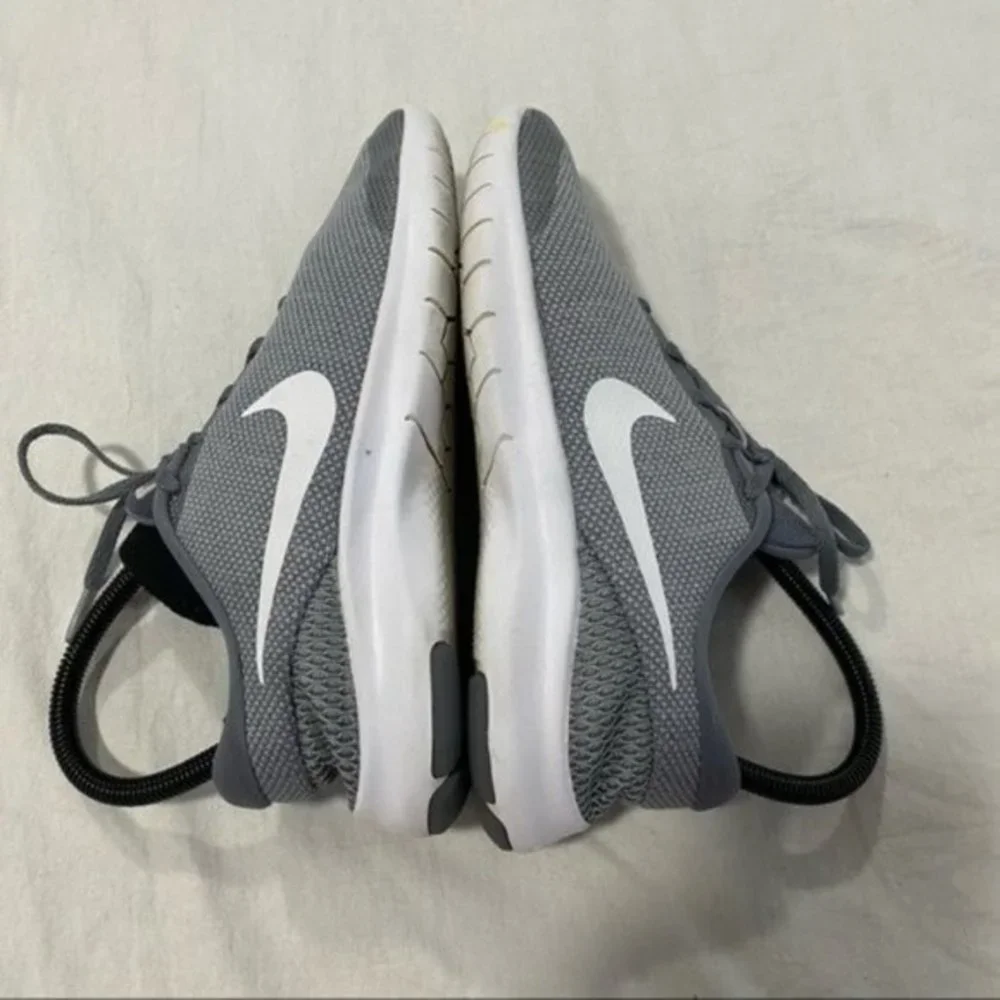 Nike Flex Experience RN 7 Gray Sneakers Size 7‎